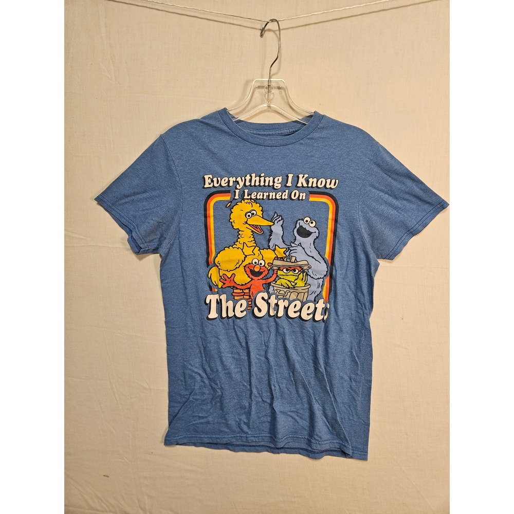 Sesame Street Everything I Know I Learned On The Street Blue Graphic Tee Small